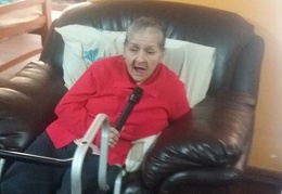 Marilu Bernal  Cantando 